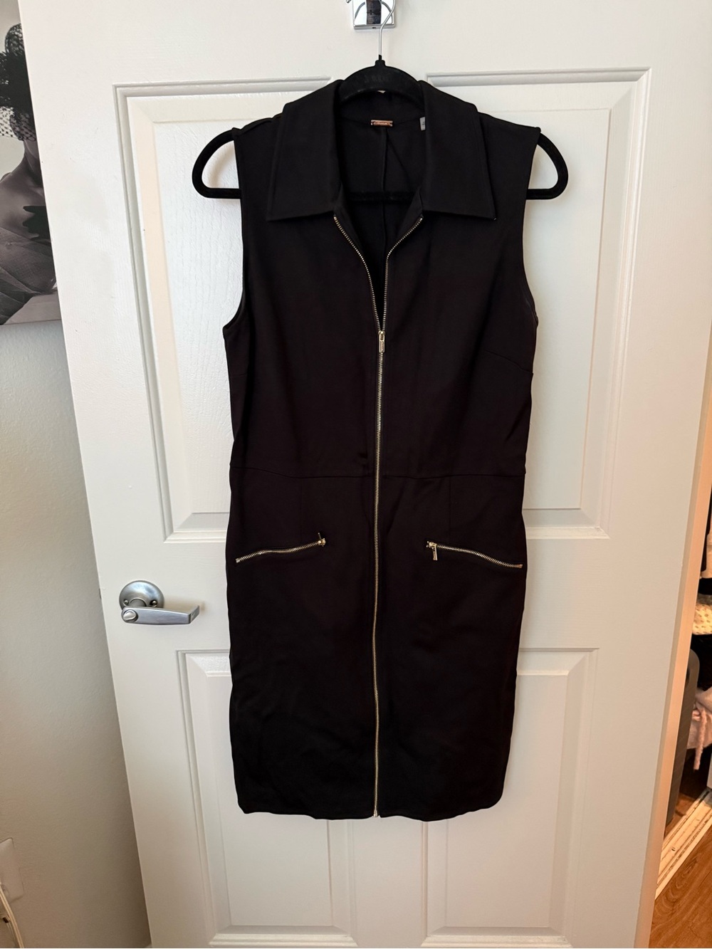 Tahari Black Sleeveless Zip-Front Sheath Dress